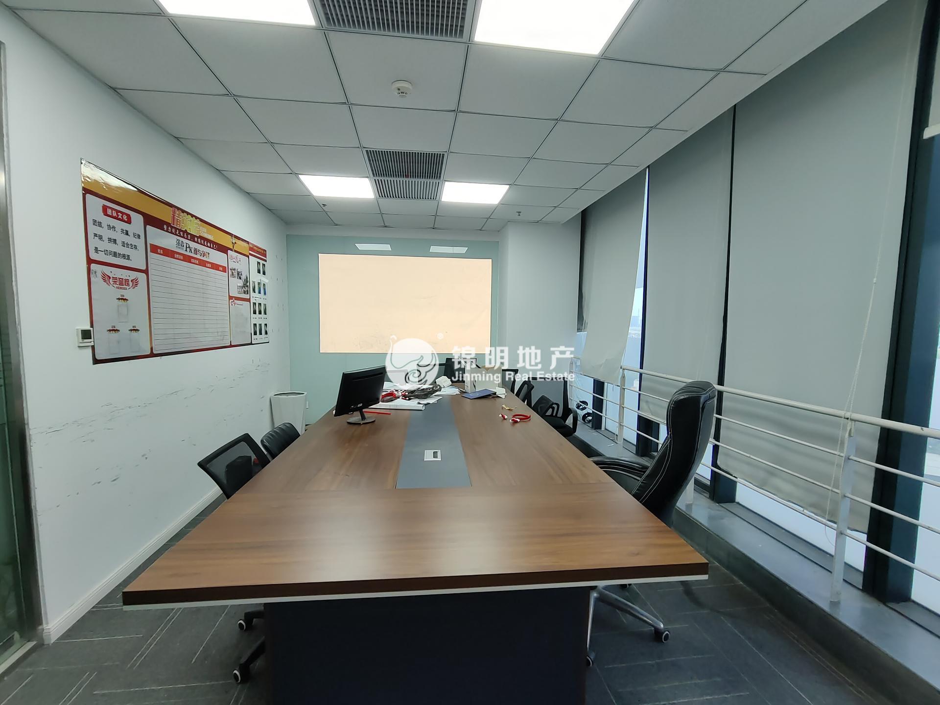 张江世和商务中心155平米写字楼出租